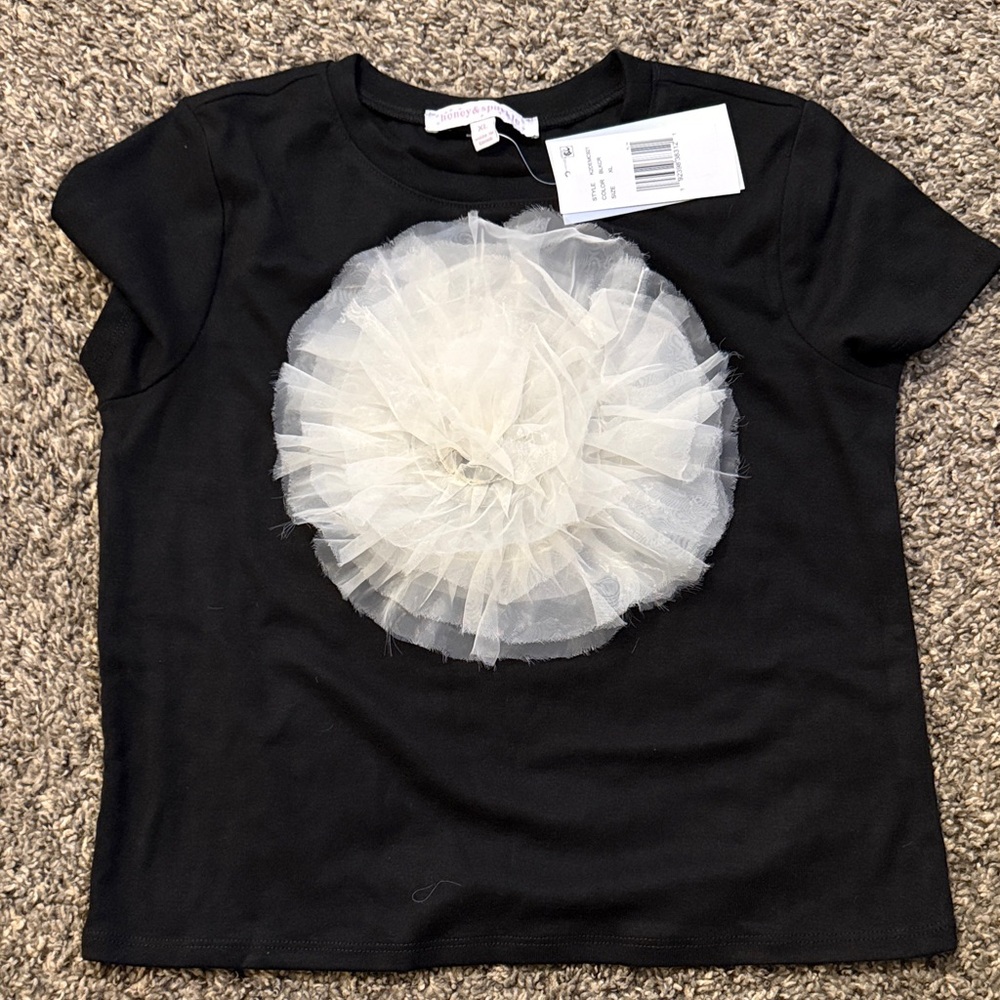 Girls Black Short-Sleeve Tee with Cream Tulle Flower